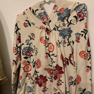 Pretty swing style shirt